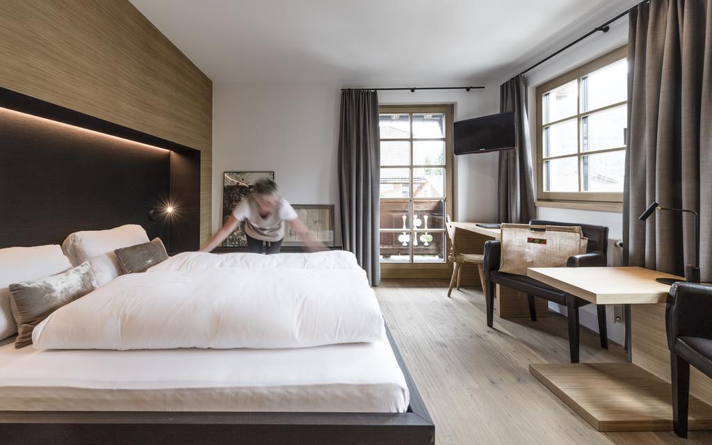 Strasserwirt - Ansitz Zu Tirol Strassen Room photo